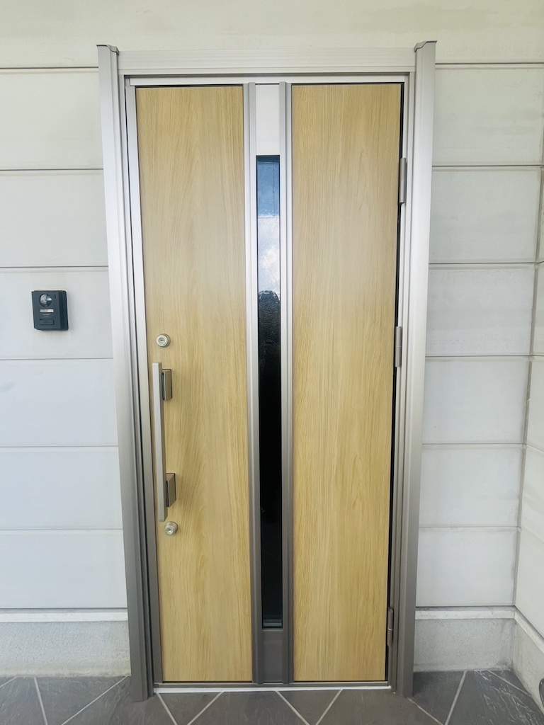 玄関ドア取替工事 画像