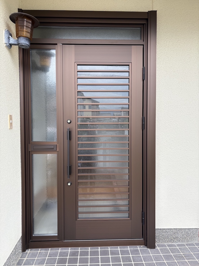 玄関ドア取替工事 画像