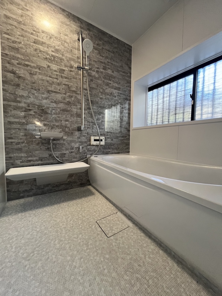 在来の浴室からユニットバスへの取替工事 画像