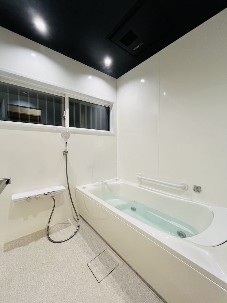 在来の浴室からユニットバスへの取替工事 画像