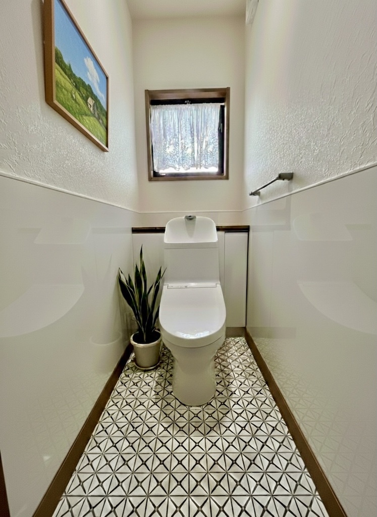 トイレ取替内装工事 画像