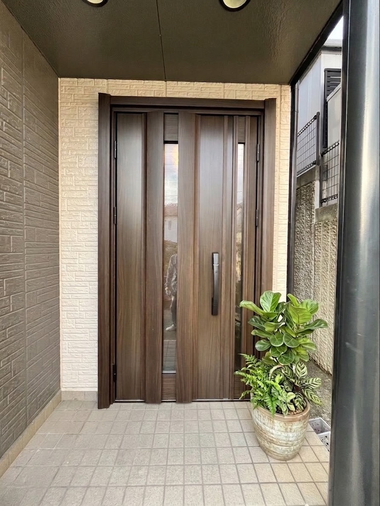 玄関ドア取替工事 画像
