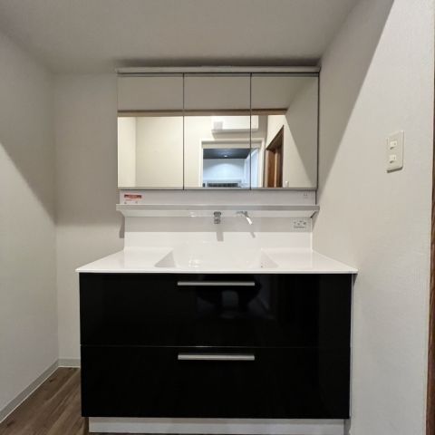 洗面化粧台取替内装工事