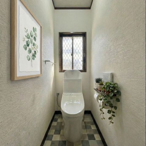 トイレ取替内装工事