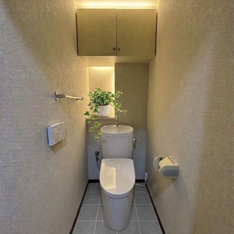 トイレ取替内装工事