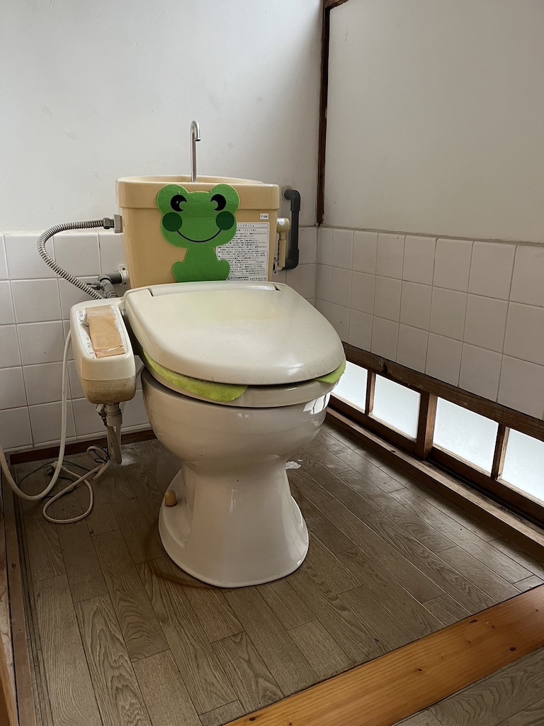トイレ取替工事