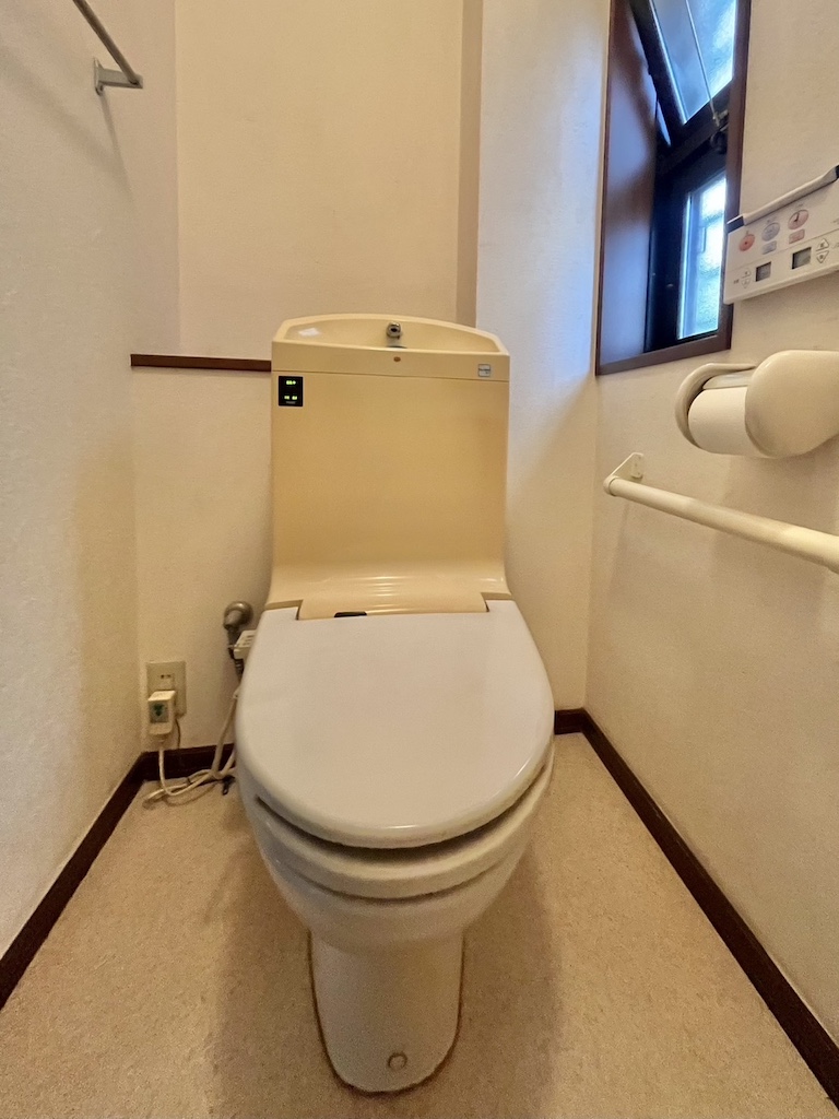 トイレ取替工事