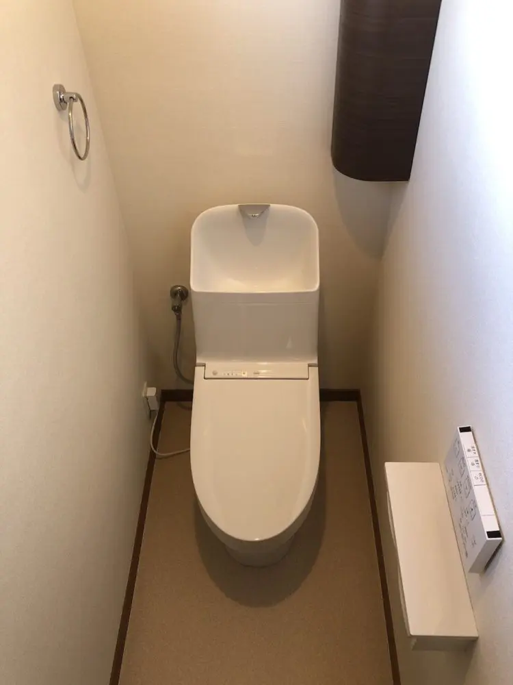 トイレ取替工事