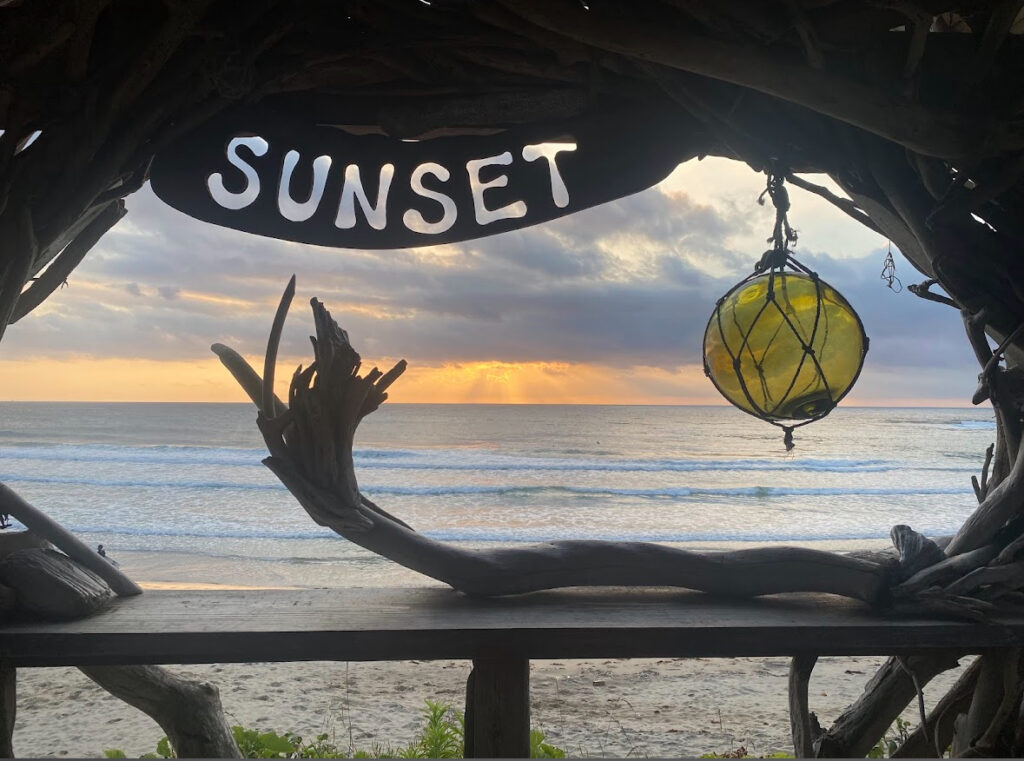 beach cafe SUNSET
