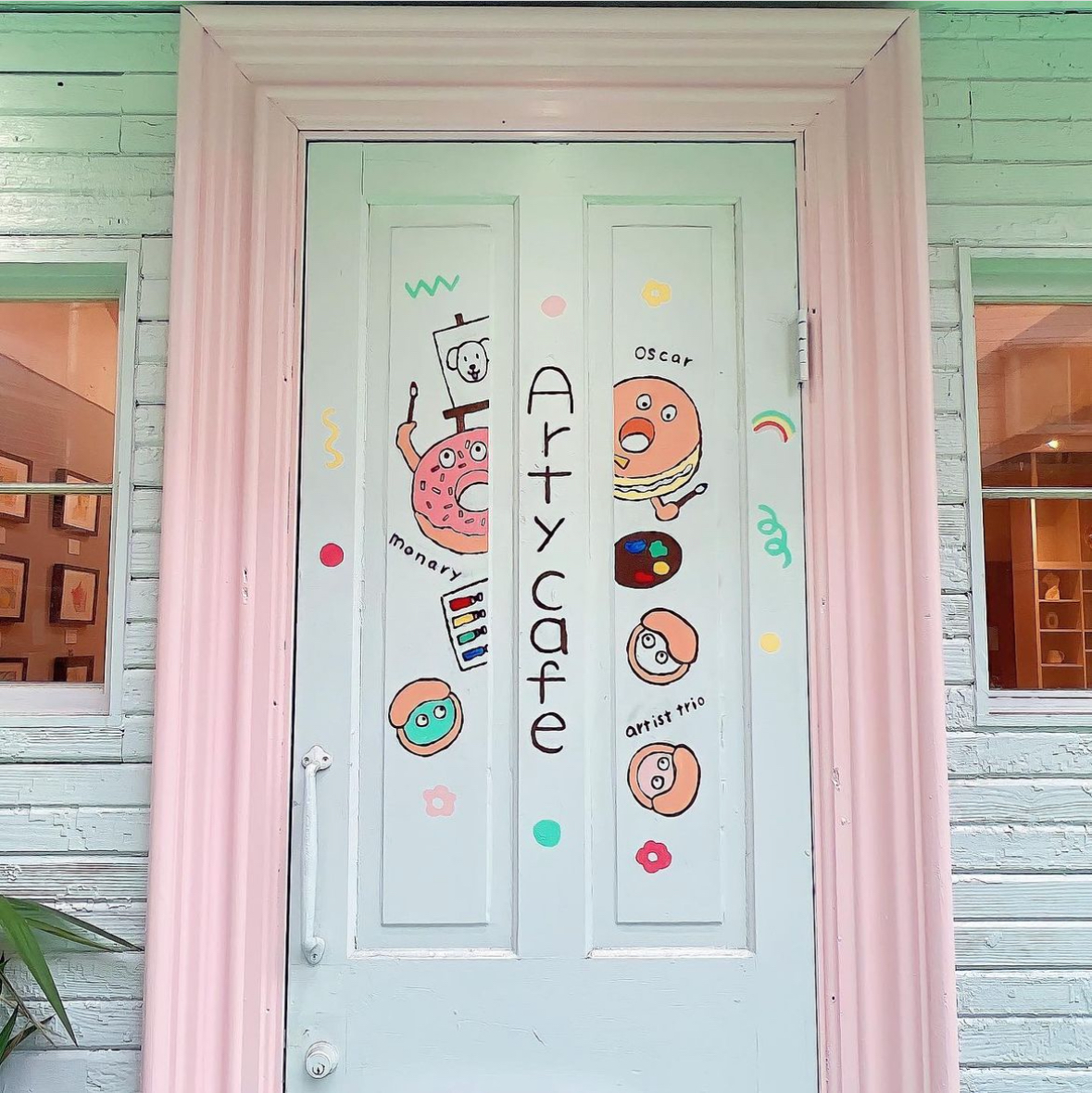 福岡スポット日本初!体験型 ARTY CAFE