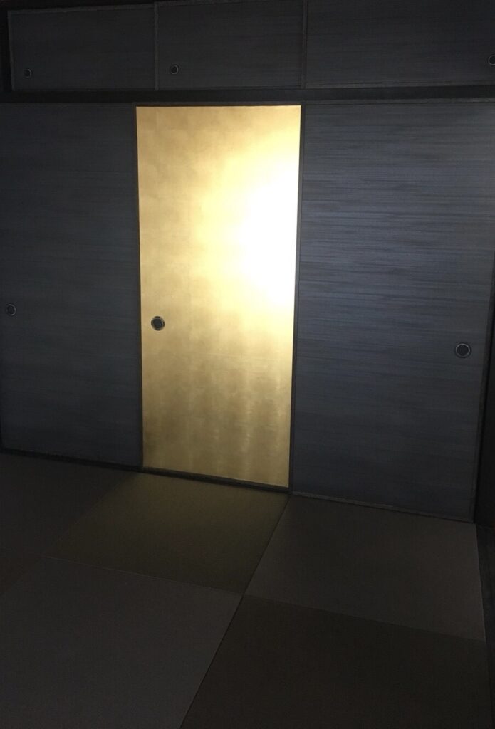 現場シリーズ金の襖紙