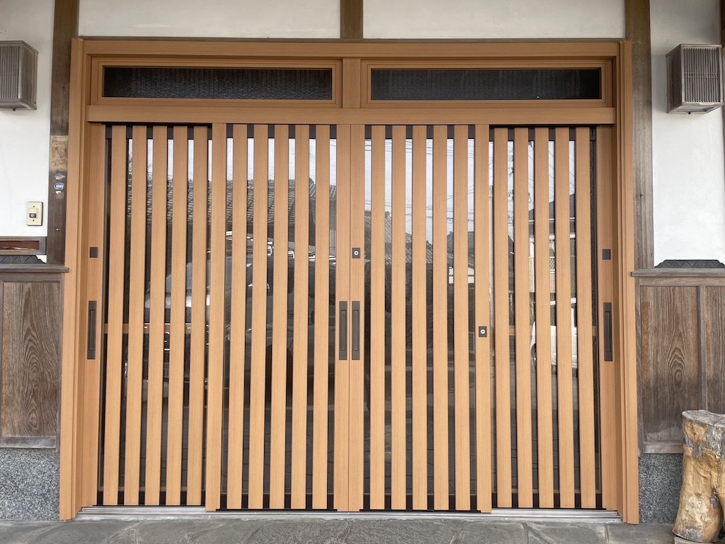 玄関引戸の取替工事